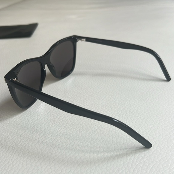 Saint Laurent SL 526 Black Cat Eye Sunglasses, with case - Picture 3 of 6